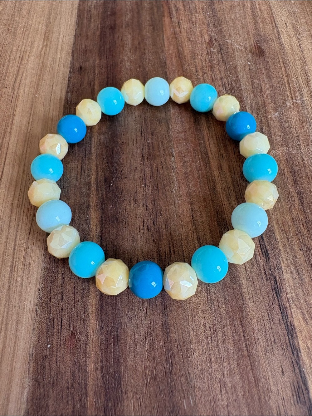 Handmade Faceted Blue and Yellow Beaded Stretch Bracelet